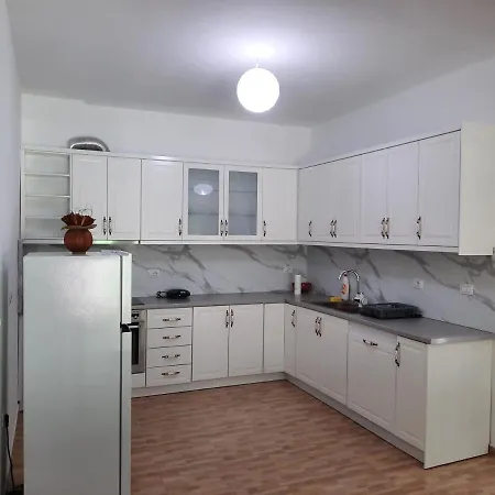 Apartamento 360 Gjirokastër
