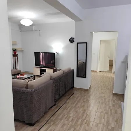 360 شقة Gjirokastër